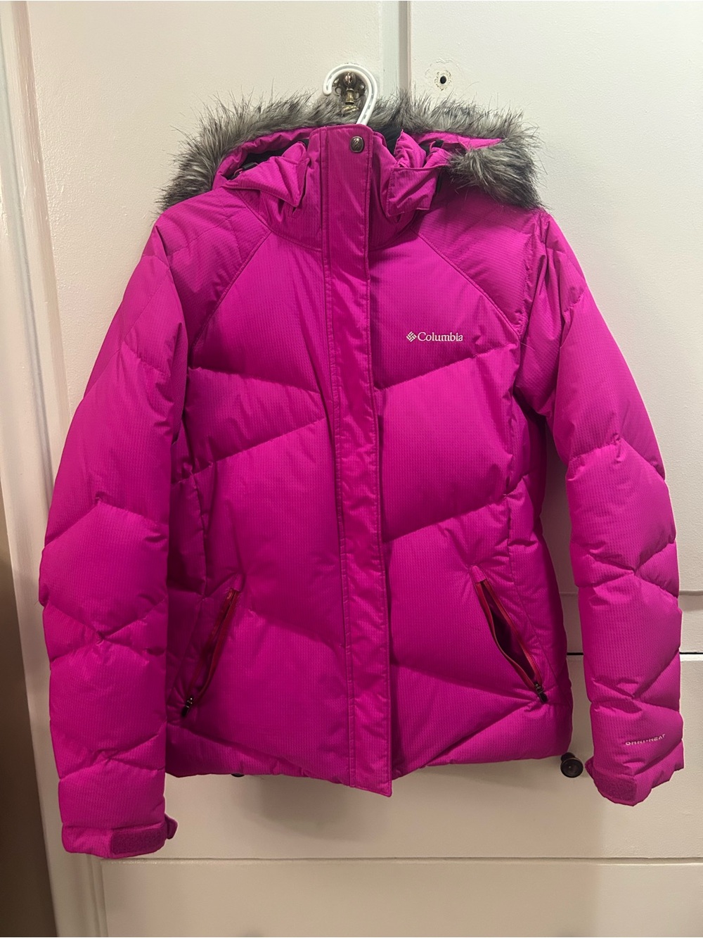 Columbia Magenta Puffer Jacket with Faux Fur Hood